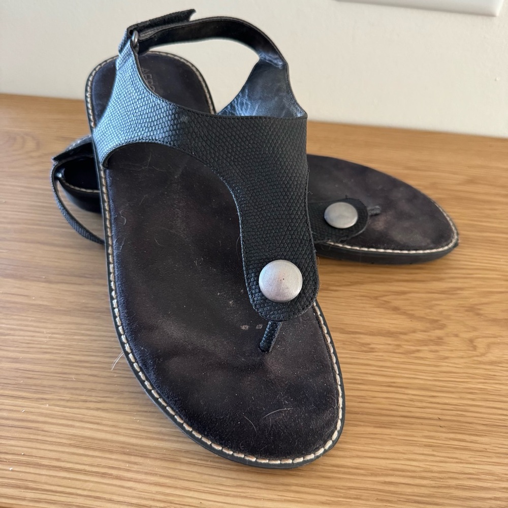 Aerosoles Black Leather Sandals